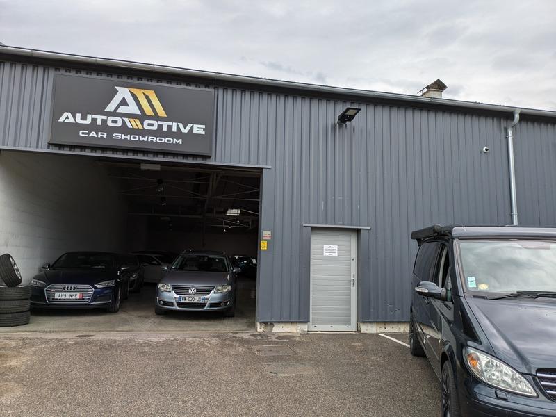 Entrepôt - 611 m² - 1 pièce