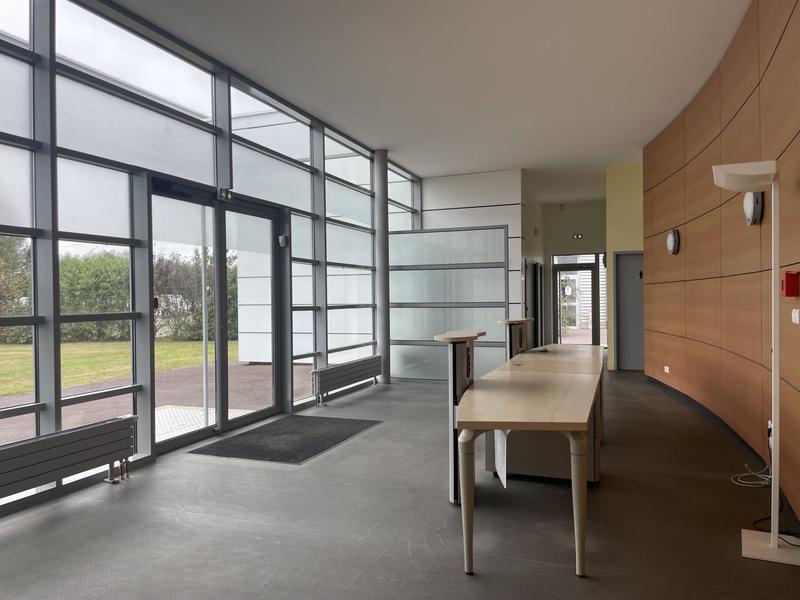 Local commercial - 468 m²