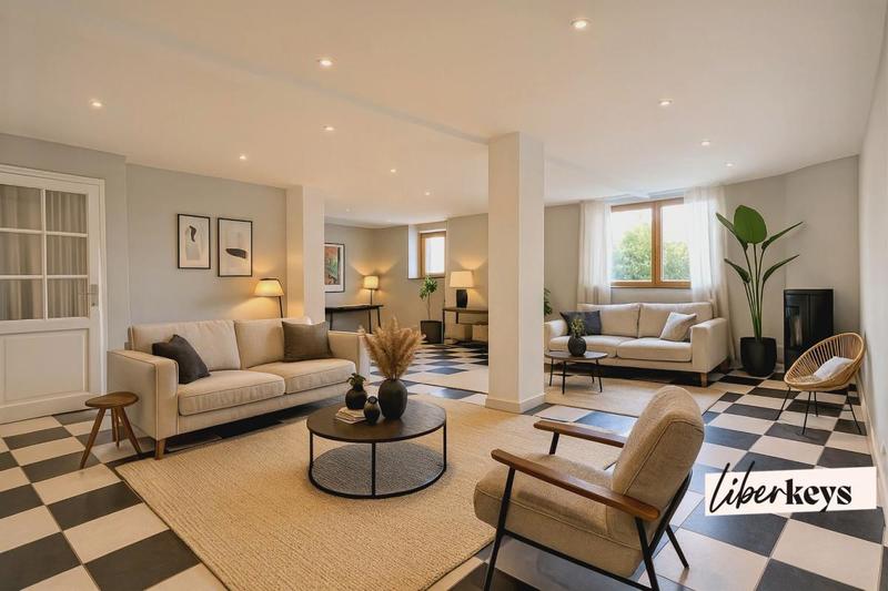 Appartement - 166 m² - 6 pièces