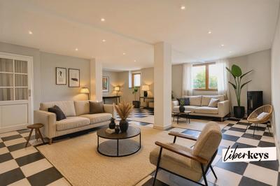 Appartement - 166 m² - 6 pièces