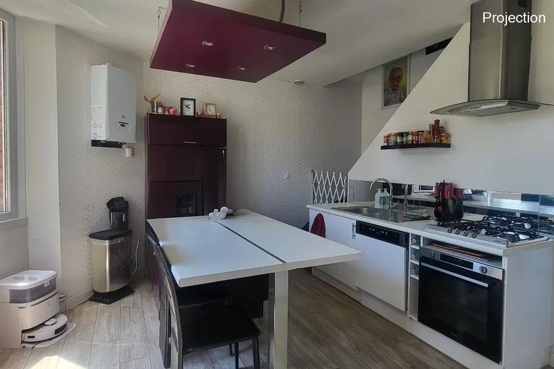 Maison - 91 m² - 4 pièces