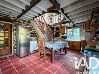 Maison - 100 m² - 6 pièces