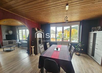 Maison - 234 m² - 9 pièces