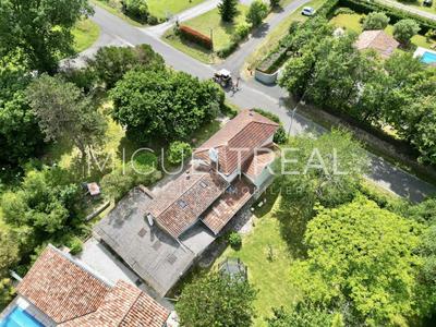 Maison - 140 m² - 3 pièces