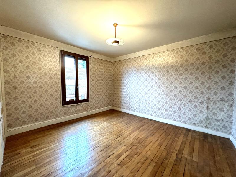 Maison - 100 m² - 6 pièces