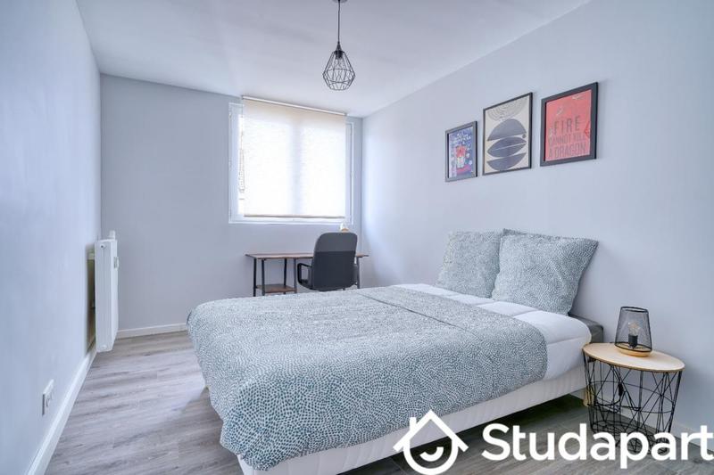 Chambre - 14 m² - 1 pièce