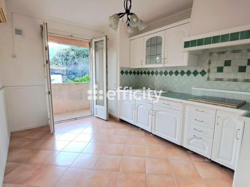 Appartement - 86 m² - 3 pièces