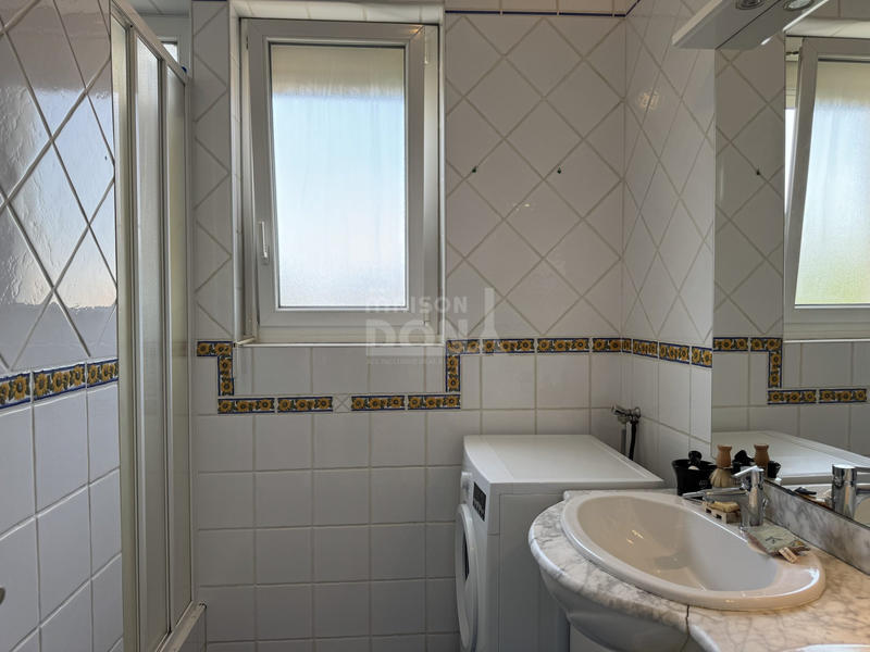 Appartement - 82 m² - 4 pièces