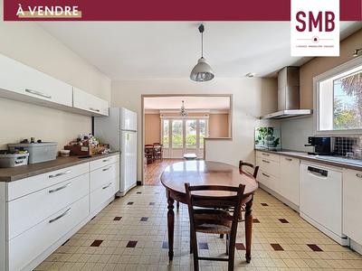 Maison - 94 m² - 4 pièces