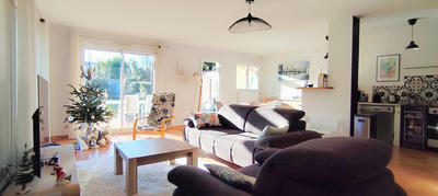 Maison - 121 m² - 5 pièces