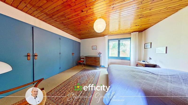 Villa - 184 m² - 8 pièces