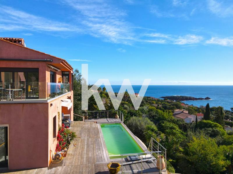 Villa - 215 m² - 7 pièces