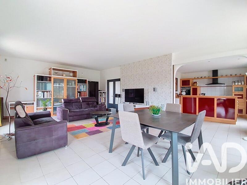 Maison - 167 m² - 7 pièces