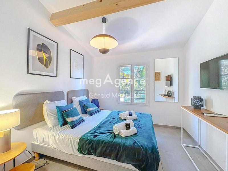 Villa - 167 m² - 7 pièces