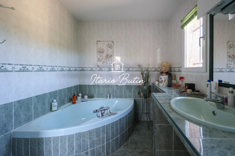 Maison - 145 m² - 6 pièces