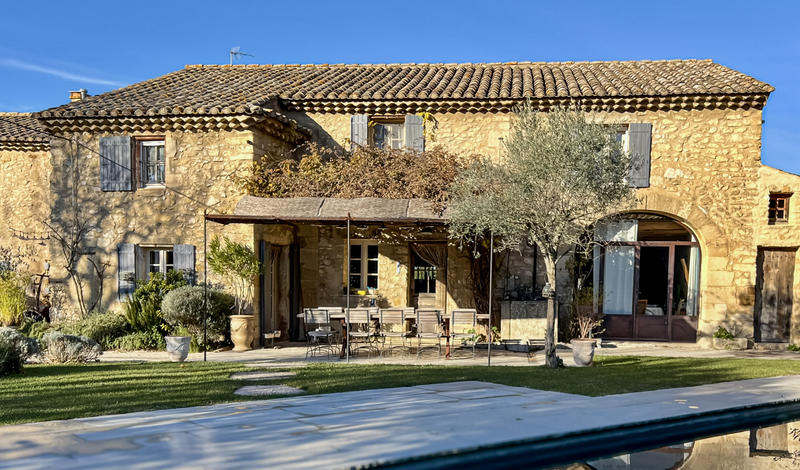 Mas - 362 m² - 8 pièces