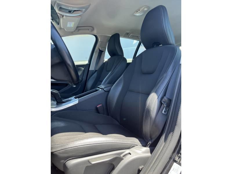 Volvo V60 T5 245 ch Stop&amp;Start Momemtum Geartronic a