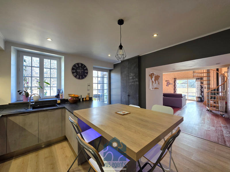 Maison - 150 m² - 4 pièces