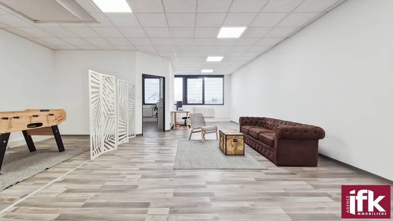 Local commercial - 106 m² - 3 pièces