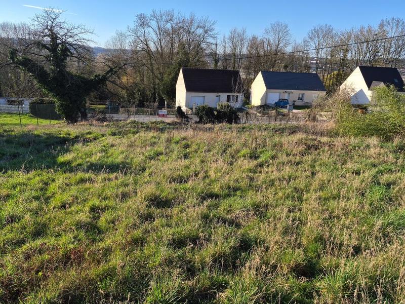 Terrain constructible - 1 232 m²