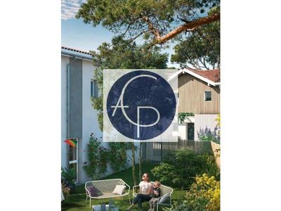 Maison - 82 m² - 4 pièces