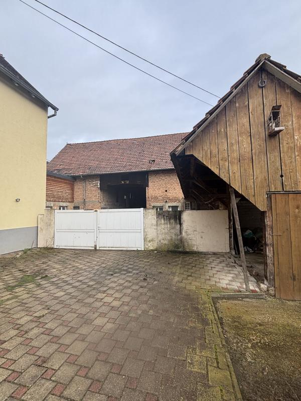 Maison - 400 m² - 1 pièce