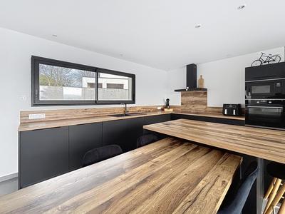 Maison - 164 m² - 7 pièces