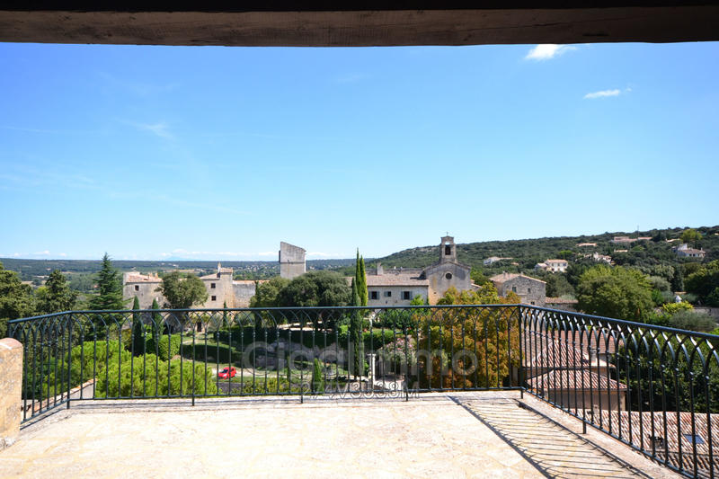 Maison en pierre - 235 m² - 9 pièces