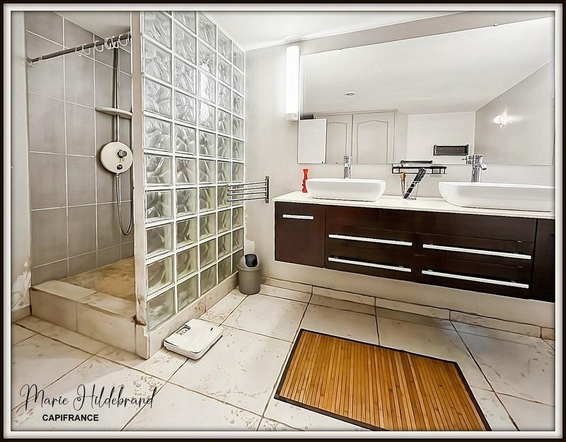 Maison - 193 m² - 6 pièces