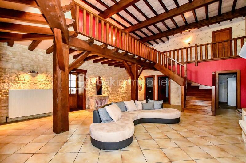 Maison de ville - 260 m² - 6 pièces