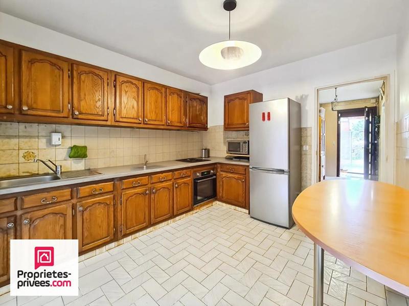 Villa - 100 m² - 5 pièces