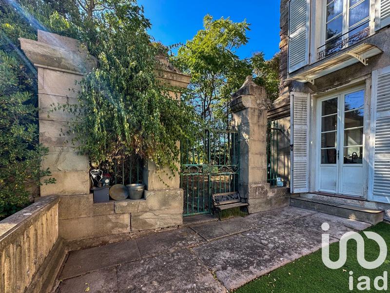 Maison - 736 m² - 15 pièces