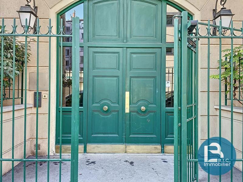 Appartement - 104 m² - 4 pièces