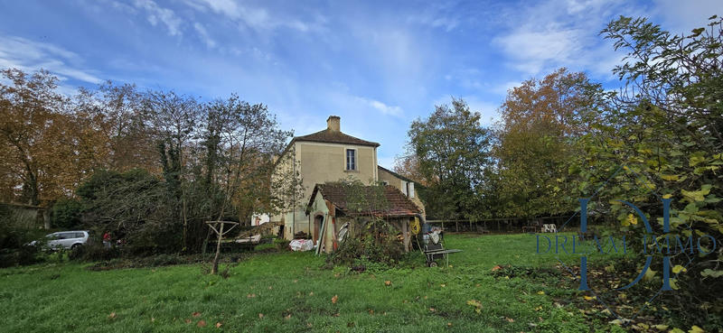 Maison - 200 m² - 4 pièces