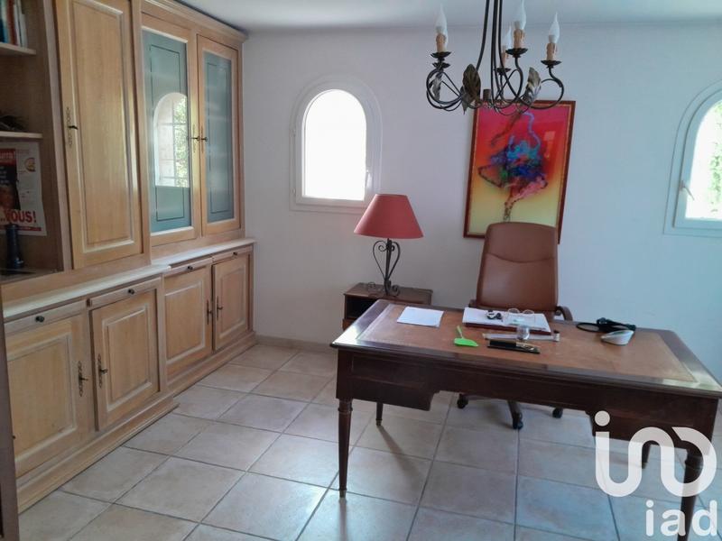 Maison - 665 m² - 10 pièces