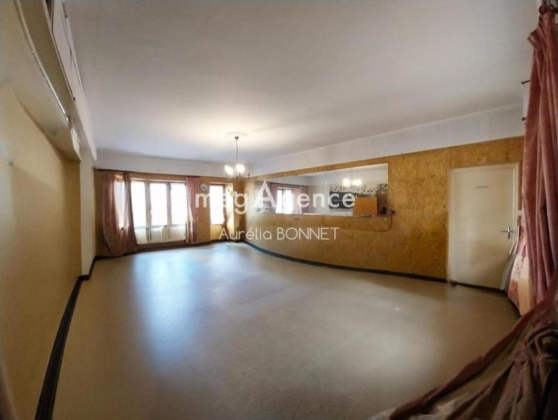 Maison de campagne - 330 m² - 13 pièces