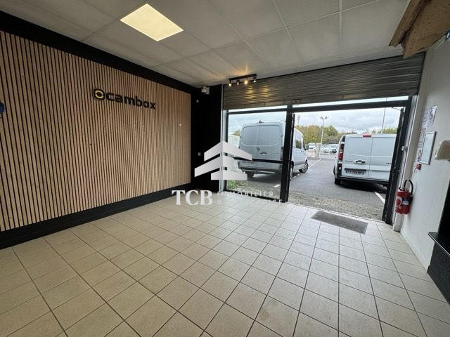 Local d'activités - 405 m²