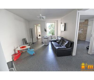 Maison de village - 250 m² - 11 pièces