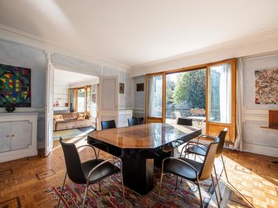 Appartement bourgeois - 156 m² - 5 pièces