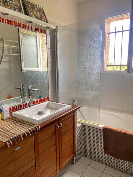 Maison - 200 m² - 6 pièces