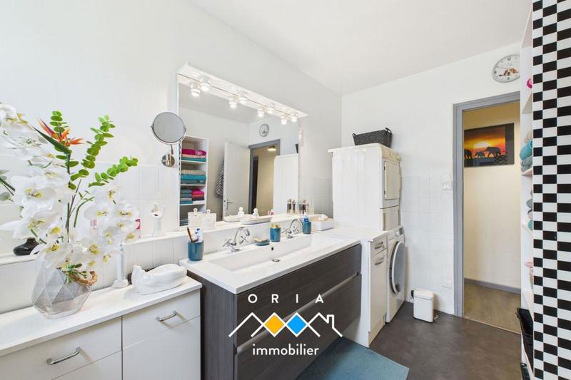 Appartement - 84 m² - 3 pièces