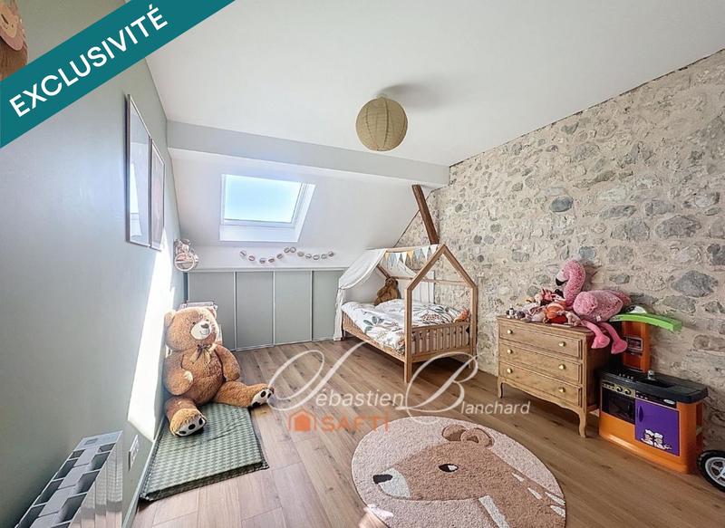 Maison - 269 m² - 8 pièces