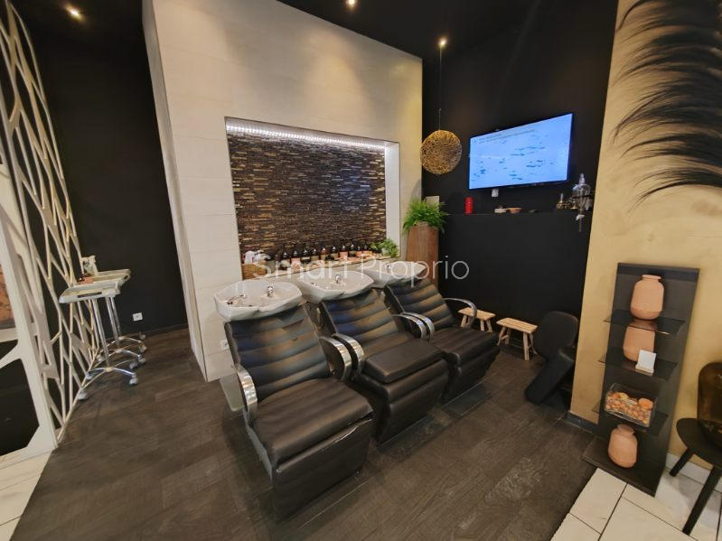 Fonds de commerce - Magasins - 63 m²