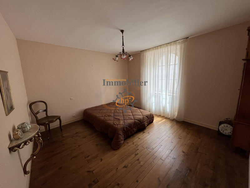 Maison - 190 m² - 6 pièces