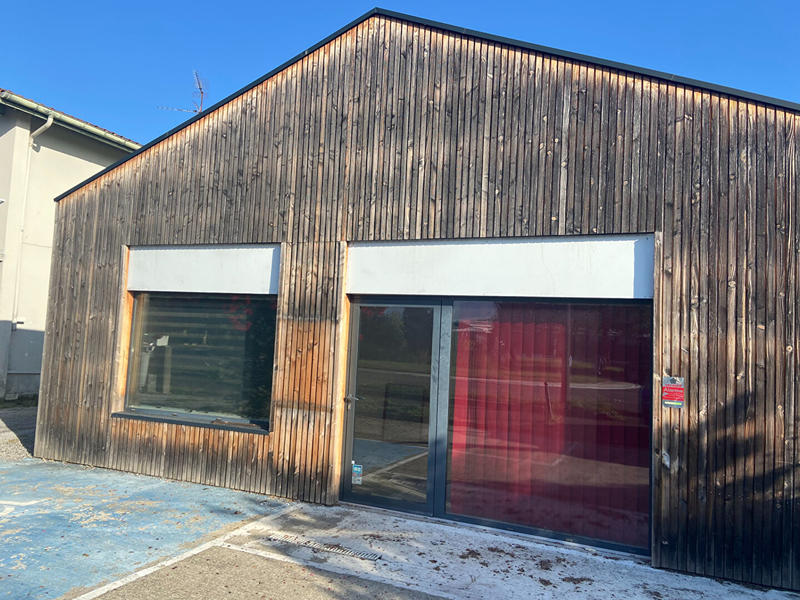 Local commercial - 81 m²