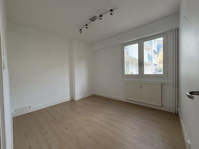 Appartement - 110 m² - 4 pièces