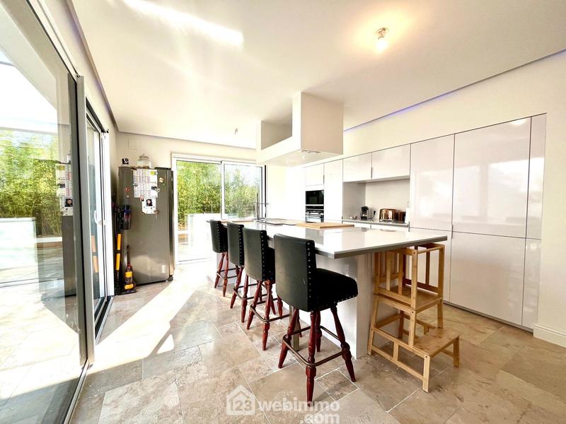 Maison - 130 m² - 6 pièces