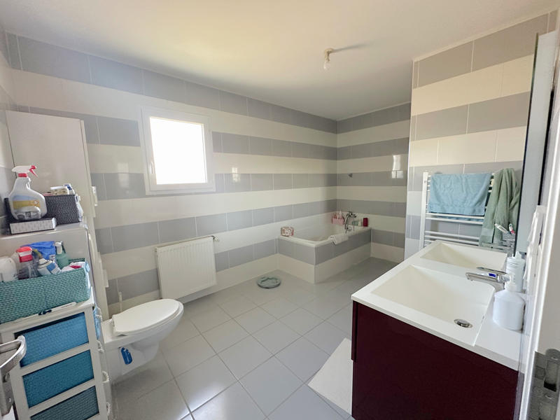 Maison - 165 m² - 6 pièces