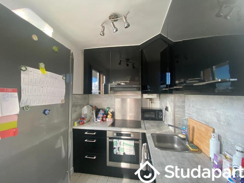 Chambre - 10 m² - 1 pièce