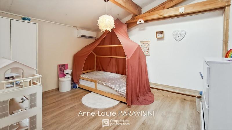 Maison - 197 m² - 6 pièces